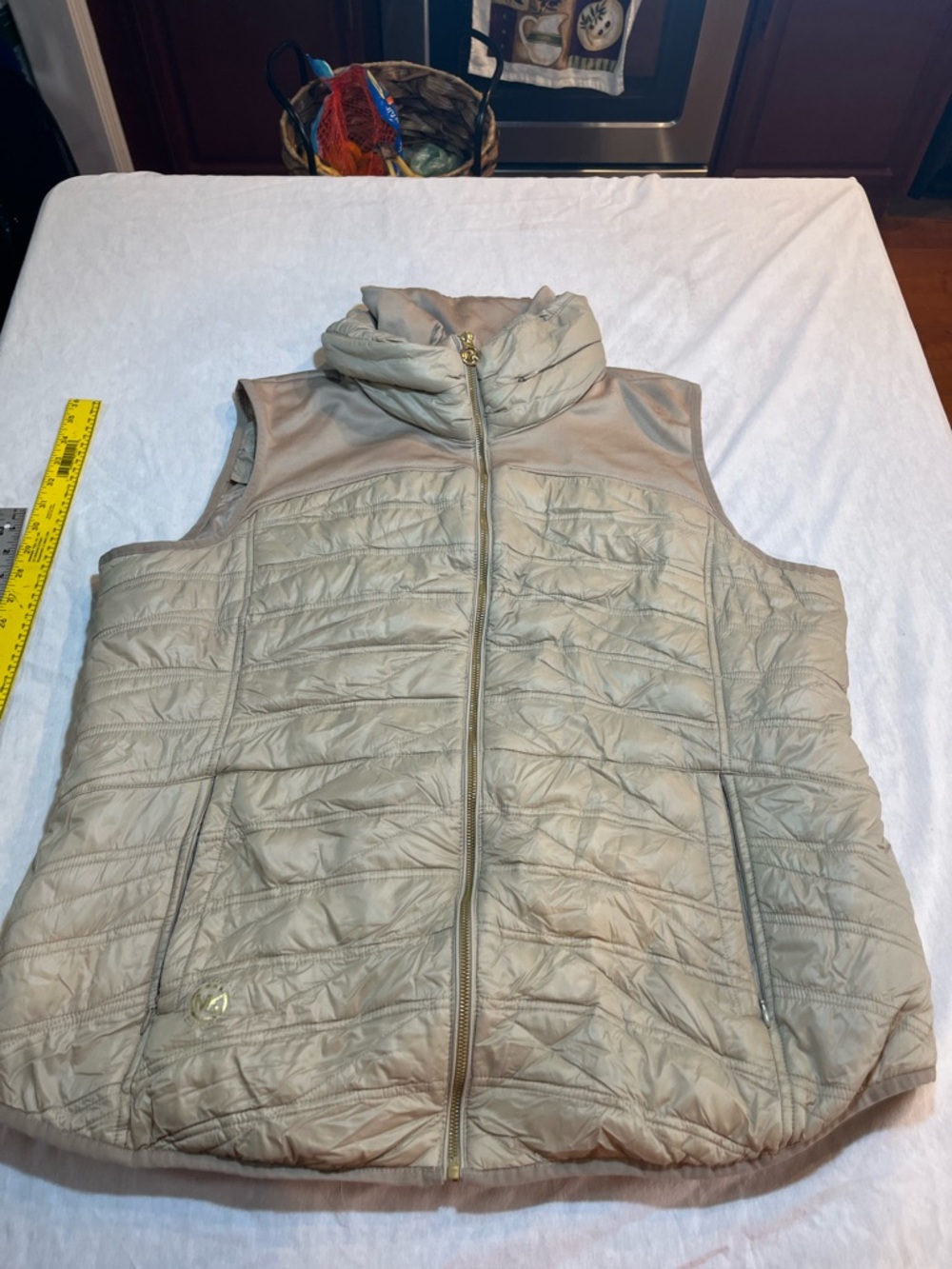 Light Beige Quilted Puffer Vest size 2x Womens